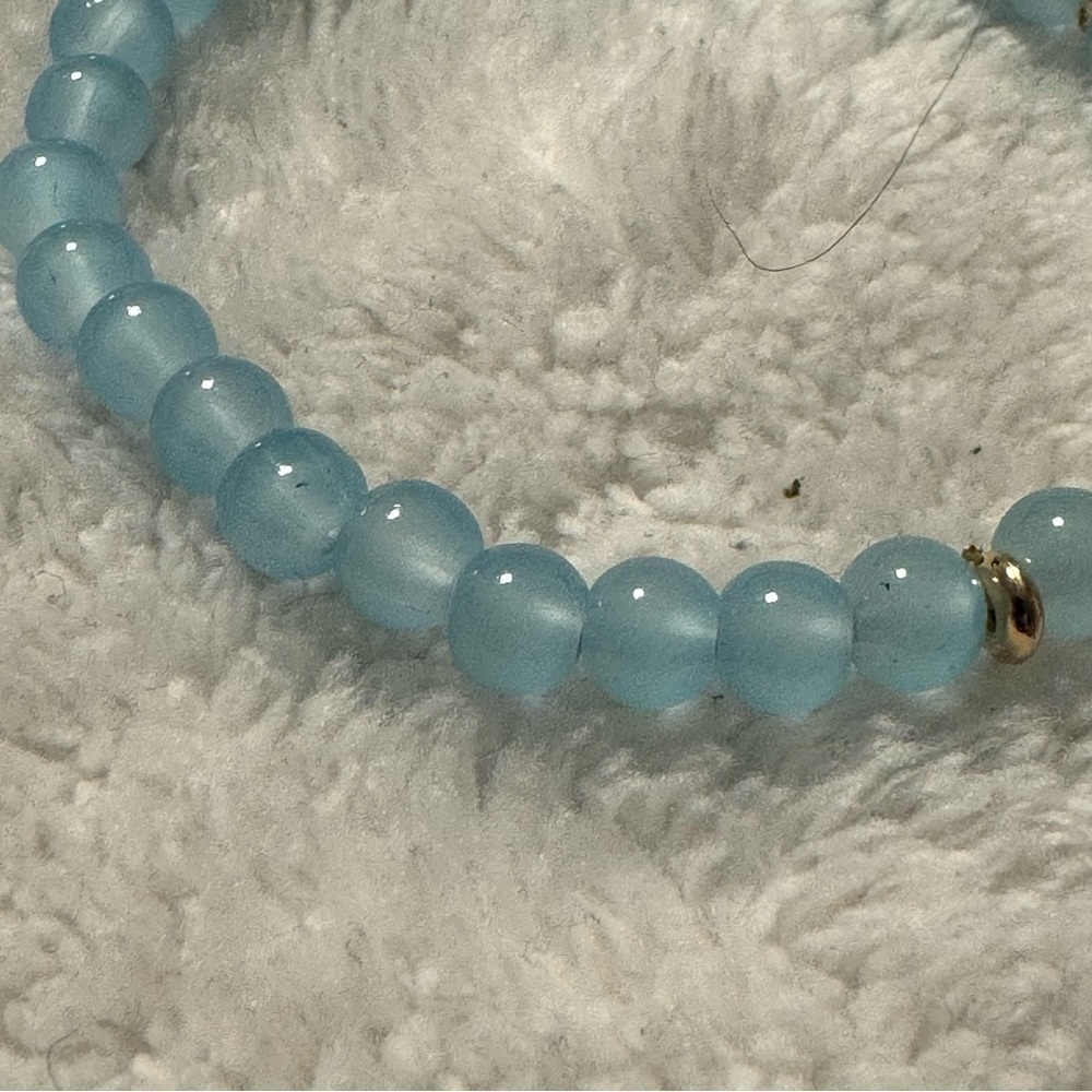 Beautiful Stretchy Butterfly Bracelet - Picture 3 of 3